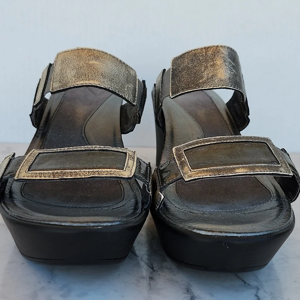 NAOT TREASURE WEDGE SANDALS - Picture 2 of 10